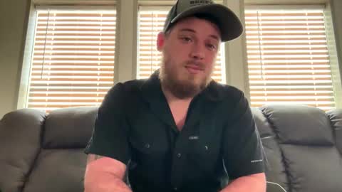 Snapshot of bigmike606420 chatting on 06-03-26, 11:32 Bigmike online show from 06-03-26, 11:32