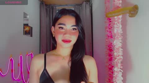 kiaaannaaaa online show from 05-06-26, 01:36