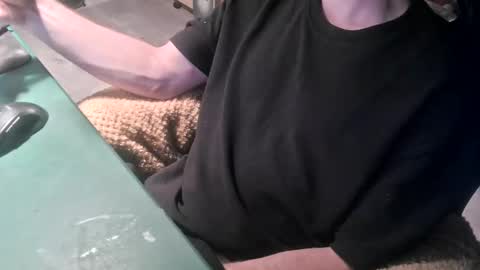 Snapshot of bigpeepdude chatting on 09-17-25, 10:44 bigpeepdude online show from 09-17-25, 10:44