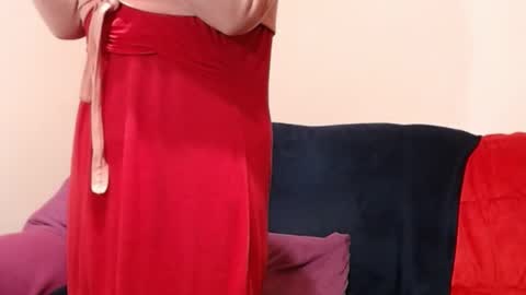 Snapshot of bigpussylipskiss chatting on 03-12-25, 12:47 Sophia online show from 03-12-25, 12:47