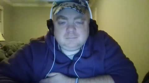 Snapshot of bigred_nyc chatting on 01-02-25, 03:05 Big Red online show from 01-02-25, 03:05