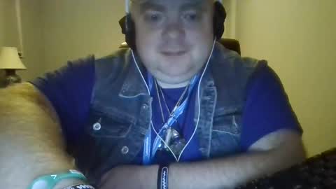 Snapshot of bigred_nyc chatting on 02-27-25, 09:43 Big Red online show from 02-27-25, 09:43