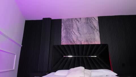 Snapshot of bigsexxyass chatting on 09-27-25, 07:02 Zayra online show from 09-27-25, 07:02