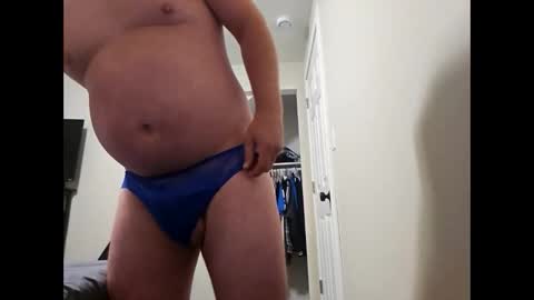 Snapshot of bigsexy2324 chatting on 10-31-25, 03:02 bigsexy2324 online show from 10-31-25, 03:02