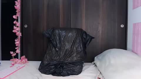 laura online show from 12-09-24, 11:34