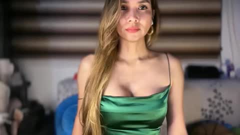 Yna     online show from 11-07-25, 06:41