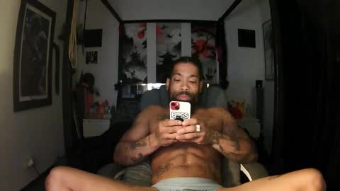 Snapshot of bigtawkz chatting on 10-20-25, 10:10 bigtawkz online show from 10-20-25, 10:10