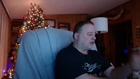Snapshot of bigthicksatisfying2 chatting on 01-06-25, 12:37 bigthicksatisfying2 online show from 01-06-25, 12:37
