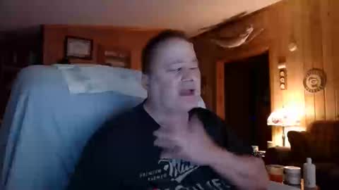 Snapshot of bigthicksatisfying2 chatting on 10-11-25, 12:21 bigthicksatisfying2 online show from 10-11-25, 12:21