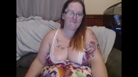 Kim online show from 11-19-25, 05:07