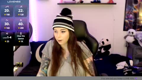 Nichole lights online show from 01-31-25, 09:37