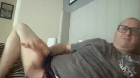 Snapshot of bigtone2_1968 chatting on 11-02-25, 07:33 bigtone2_1968 online show from 11-02-25, 07:33