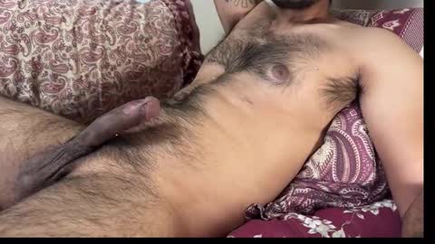 Snapshot of bigvic6920 chatting on 02-14-25, 05:09 bigvic6920 online show from 02-14-25, 05:09