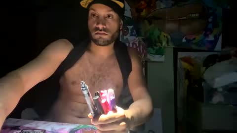 Snapshot of bigwalkdog12 chatting on 01-03-25, 04:06 Floppyphallus online show from 01-03-25, 04:06