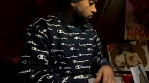 Snapshot of bigwalkdog12 chatting on 12-02-25, 09:10 Floppyphallus online show from 12-02-25, 09:10