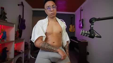 bigxboy96 online show from 11-04-25, 02:21