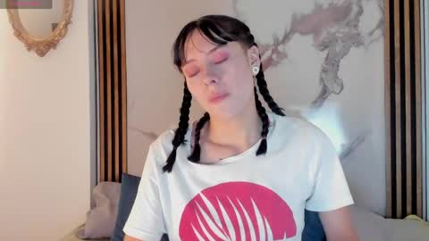 Snapshot of bilie__eilish chatting on 05-13-26, 12:46 bilie__eilish online show from 05-13-26, 12:46