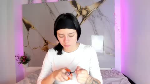 Snapshot of bilie__eilish chatting on 06-10-26, 11:09 bilie__eilish online show from 06-10-26, 11:09