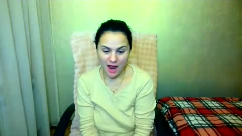 DOM NIKA online show from 12-19-25, 10:39