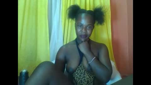 Snapshot of bilion_ass chatting on 12-10-24, 11:54 TREZAH online show from 12-10-24, 11:54