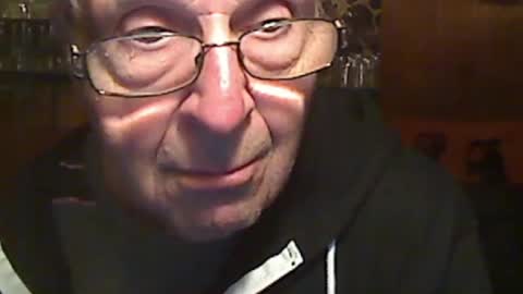 Snapshot of bill_25061 chatting on 10-17-25, 12:14 bill_25061 online show from 10-17-25, 12:14