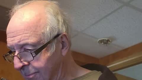 Snapshot of bill_25061 chatting on 12-01-25, 04:12 bill_25061 online show from 12-01-25, 04:12