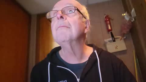 Snapshot of bill_25061 chatting on 02-20-26, 06:41 bill_25061 online show from 02-20-26, 06:41