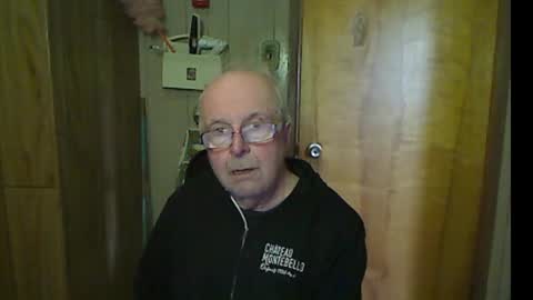 Snapshot of bill_25061 chatting on 03-12-26, 06:25 bill_25061 online show from 03-12-26, 06:25