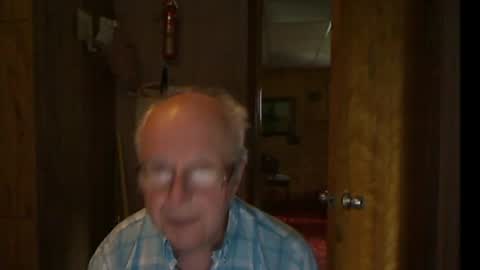 Snapshot of bill_25061 chatting on 06-15-26, 05:37 bill_25061 online show from 06-15-26, 05:37
