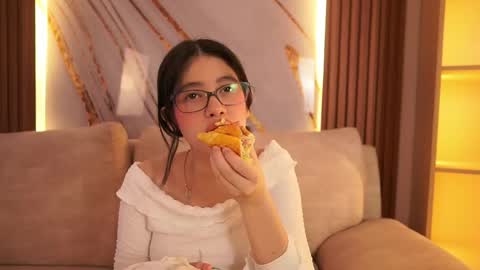 billiebrownn online show from 04-28-26, 02:27