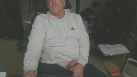 billp750876 online show from 05-24-26, 04:23