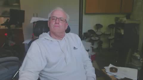 billp750876 online show from 06-01-26, 08:43