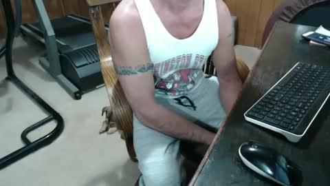 Snapshot of billy471 chatting on 01-19-25, 08:41 billy471 online show from 01-19-25, 08:41