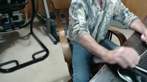 Snapshot of billy471 chatting on 11-26-25, 11:28 billy471 online show from 11-26-25, 11:28