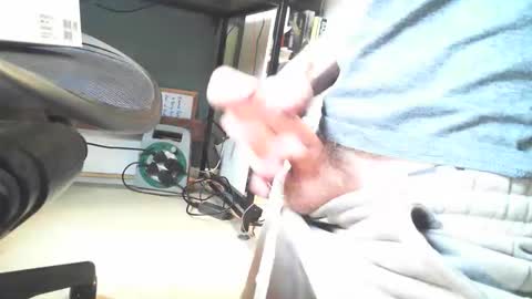 Snapshot of billy_bilo chatting on 10-03-25, 09:06 Billy Bilo online show from 10-03-25, 09:06