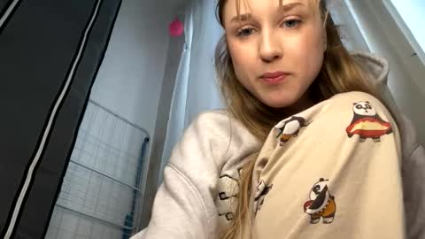 Snapshot of bimboiiii chatting on 03-26-26, 05:51 bimboiiii online show from 03-26-26, 05:51