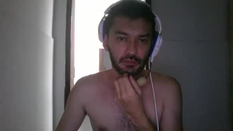 binhodm1 online show from 12-19-24, 11:18