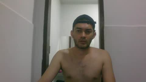 binhodm1 online show from 03-05-25, 04:13