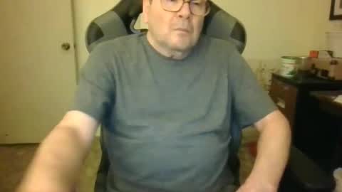 Snapshot of bink195234 chatting on 12-04-24, 10:41 Bink195234 online show from 12-04-24, 10:41