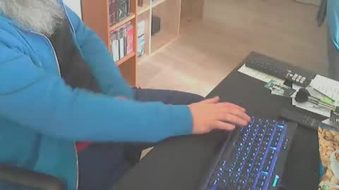 Snapshot of biparislove chatting on 02-21-26, 02:18 BigDick online show from 02-21-26, 02:18