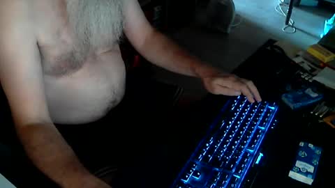 Snapshot of biparislove chatting on 07-12-26, 07:21 BigDick online show from 07-12-26, 07:21
