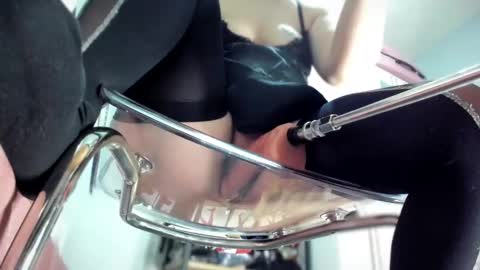 bisex woman online show from 02-23-25, 09:16