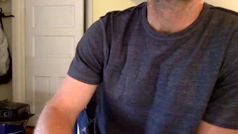 Snapshot of bisonbar chatting on 06-17-26, 03:13 BisonBar online show from 06-17-26, 03:13