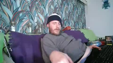 bizoukey15 online show from 10-31-25, 02:45