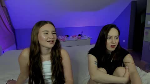 Snapshot of bjliki chatting on 02-13-25, 02:42 Julia online show from 02-13-25, 02:42