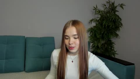 Snapshot of bjliki chatting on 02-28-25, 09:36 Julia online show from 02-28-25, 09:36