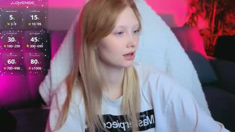 Snapshot of bjliki chatting on 09-16-25, 02:56 Julia online show from 09-16-25, 02:56