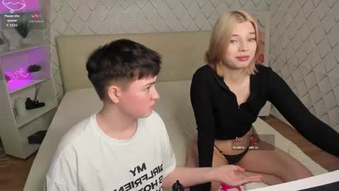 Snapshot of bjliki chatting on 09-27-25, 08:30 Julia online show from 09-27-25, 08:30