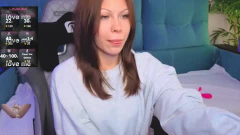 Snapshot of bjliki chatting on 11-14-25, 02:38 Julia online show from 11-14-25, 02:38