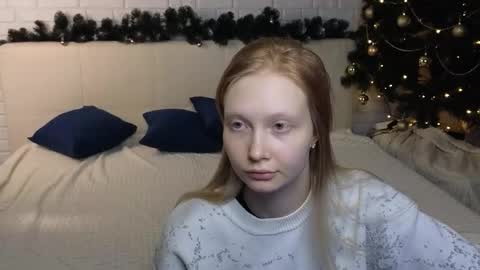 Snapshot of bjliki chatting on 12-14-25, 08:20 Julia online show from 12-14-25, 08:20